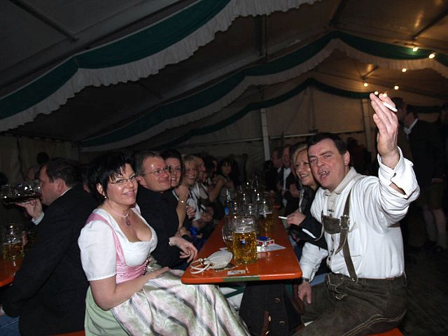 640x480 pixels (51K)