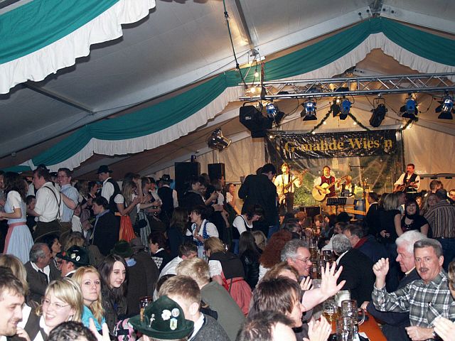 640x480 pixels (85K)