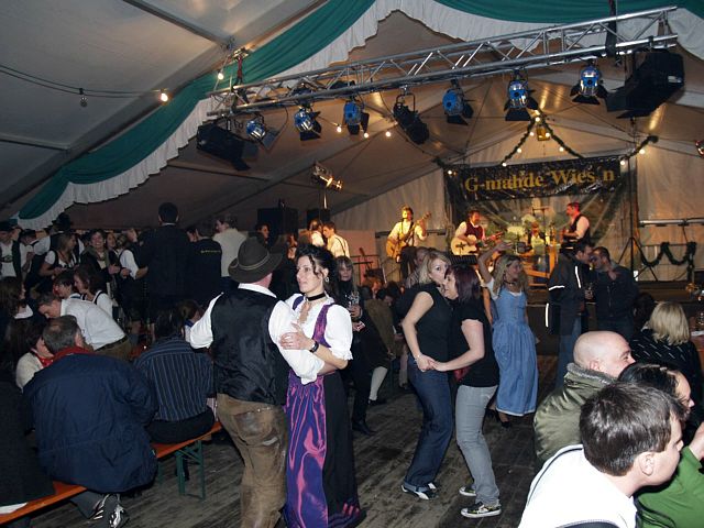 640x480 pixels (70K)