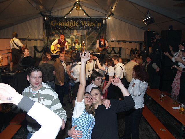 640x480 pixels (59K)