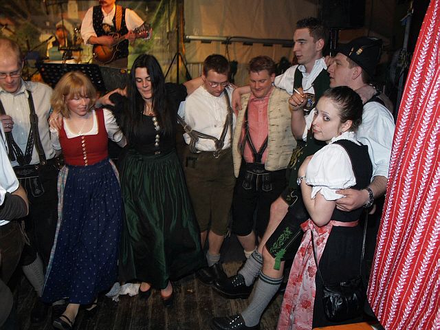 640x480 pixels (80K)