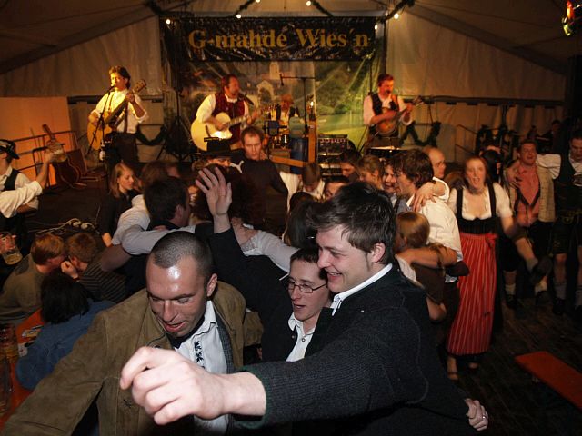 640x480 pixels (60K)