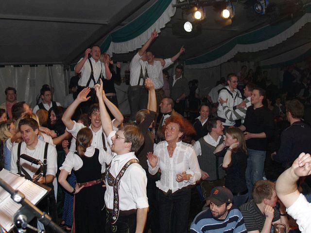 640x480 pixels (57K)