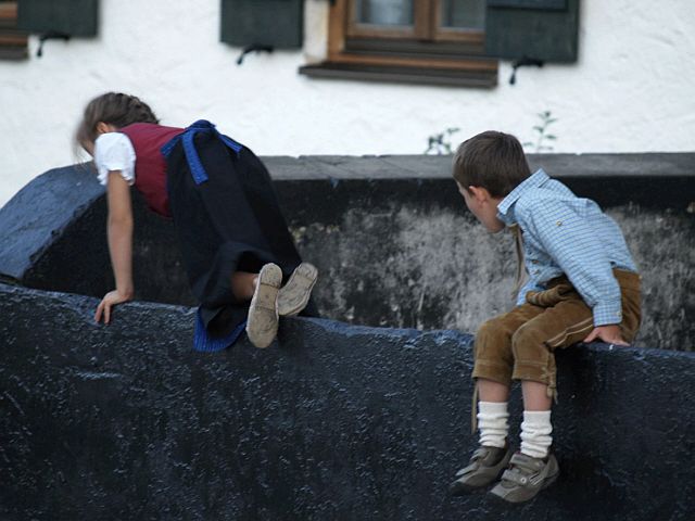 640x480 pixels (150K)