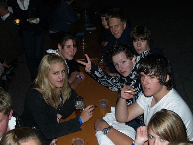 640x480 pixels (157K)