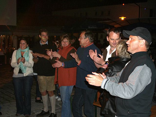 640x480 pixels (191K)