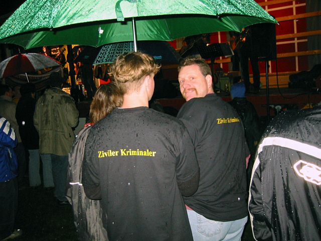 640x480 pixels (236K)