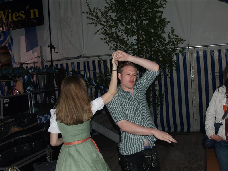 800x600 pixels (83K)