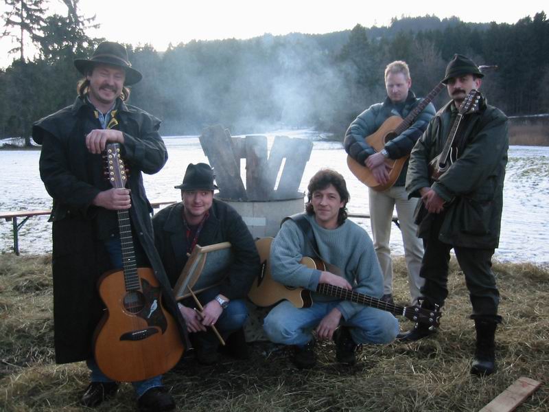 800x600 pixels (81K)