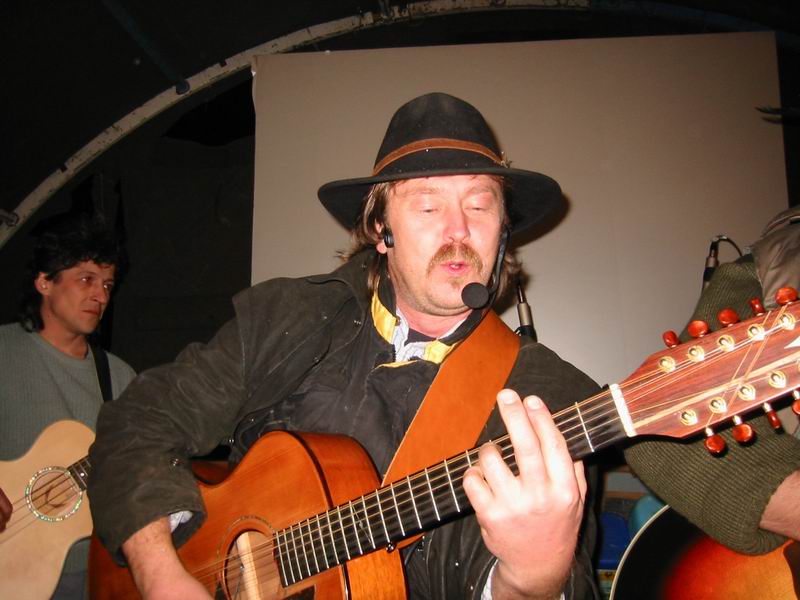 800x600 pixels (65K)