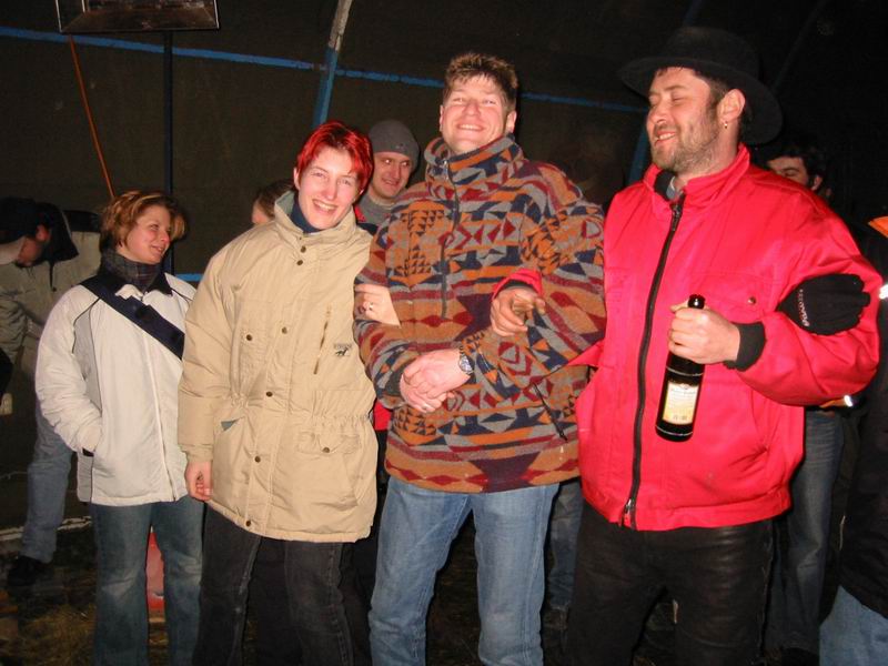 800x600 pixels (72K)