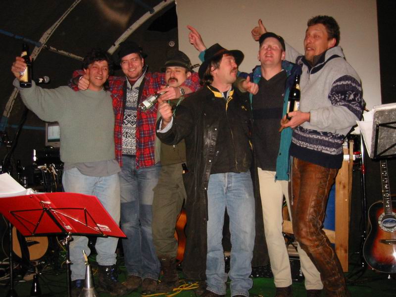 800x600 pixels (78K)